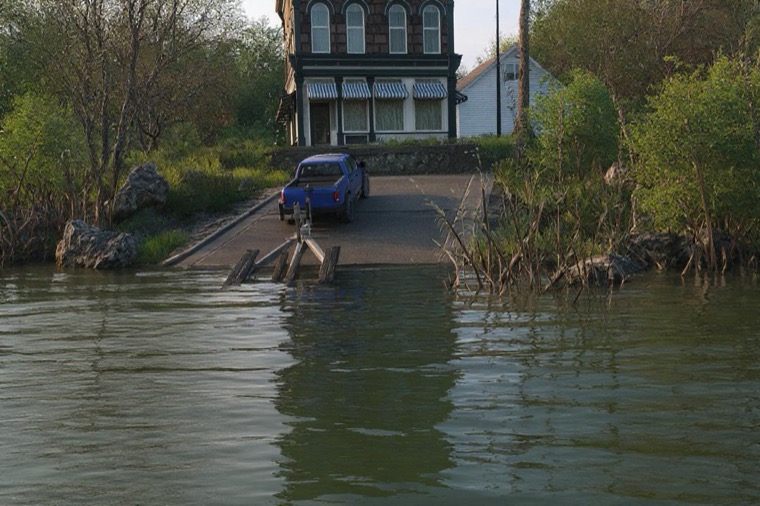Synthetic maritime scene, clear conditions